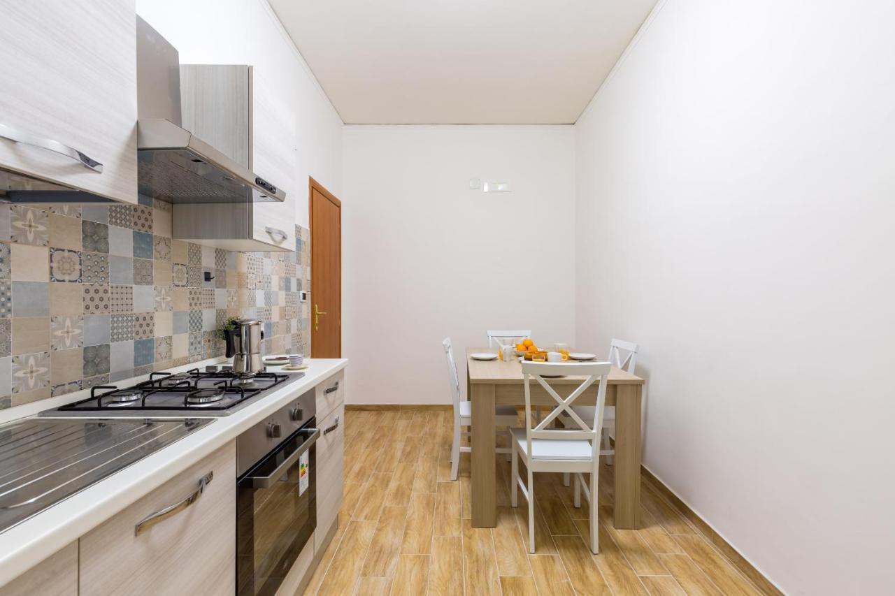 Central Station Family Apartment By Wonderful Italy Naples Extérieur photo